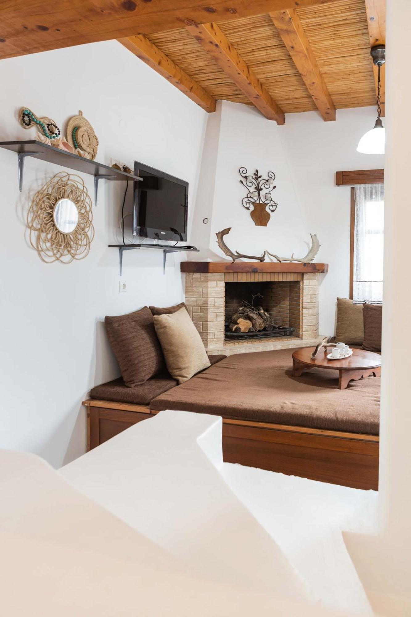 Maria's Traditional Apartament